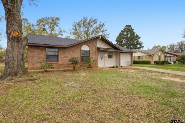 2716 Manilee Lane, Tyler, TX 75702