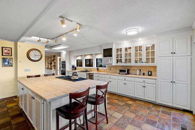 96 Ayers Point Road, Old Saybrook, CT 06475