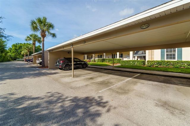 10314 CARROLLWOOD COURT 56, Tampa, FL 33618