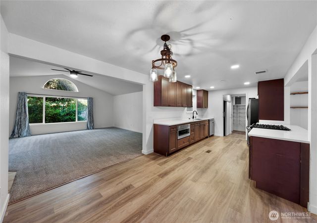 13920 30th Avenue NW, Tulalip, WA 98271
