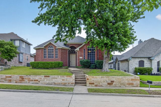 1822 Dartbrook Drive, Rowlett, TX 75089