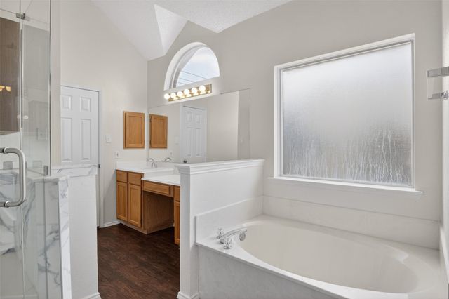 1822 Dartbrook Drive, Rowlett, TX 75089