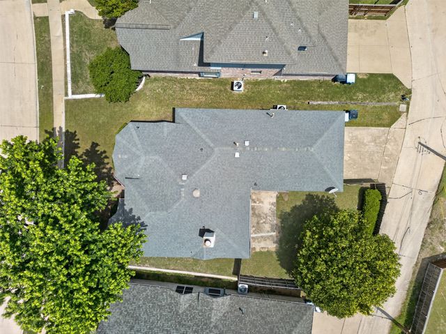 1822 Dartbrook Drive, Rowlett, TX 75089