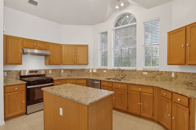 1822 Dartbrook Drive, Rowlett, TX 75089