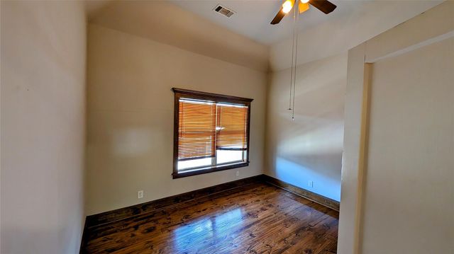 702 Paschall Street B, Houston, TX 77009