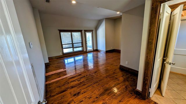 702 Paschall Street B, Houston, TX 77009