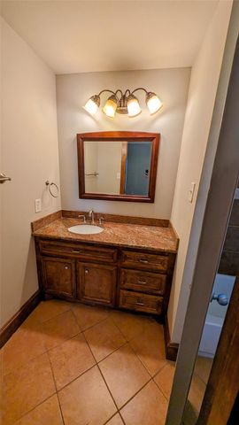 702 Paschall Street B, Houston, TX 77009