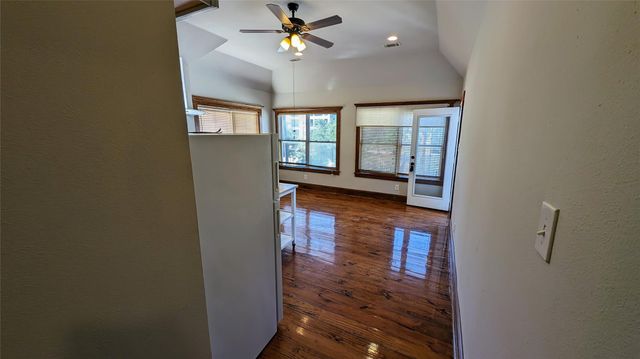 702 Paschall Street B, Houston, TX 77009