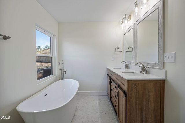 22176 N Carolina 24, Cameron, NC 28326