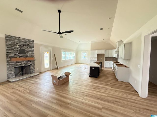 207 BERTIES PLACE, Odenville, AL 35120