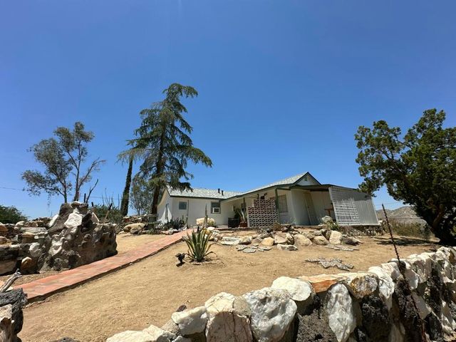 7772 Jemez Trail, Yucca Valley, CA 92284