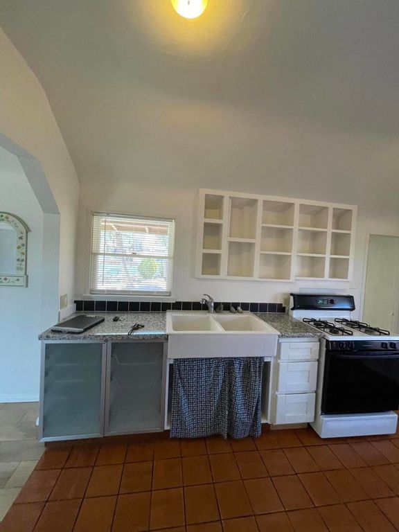 Image 19 of property listing at 7772 Jemez Trail, Yucca Valley, CA 92284