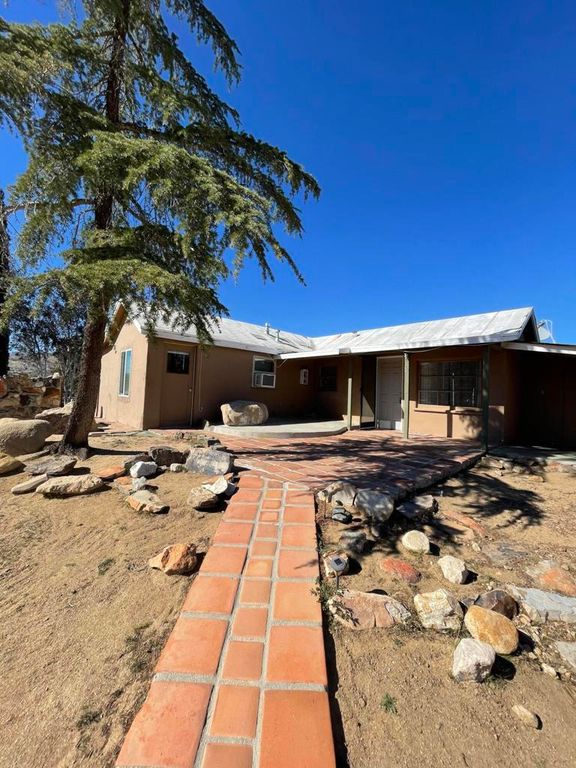 Image 37 of property listing at 7772 Jemez Trail, Yucca Valley, CA 92284