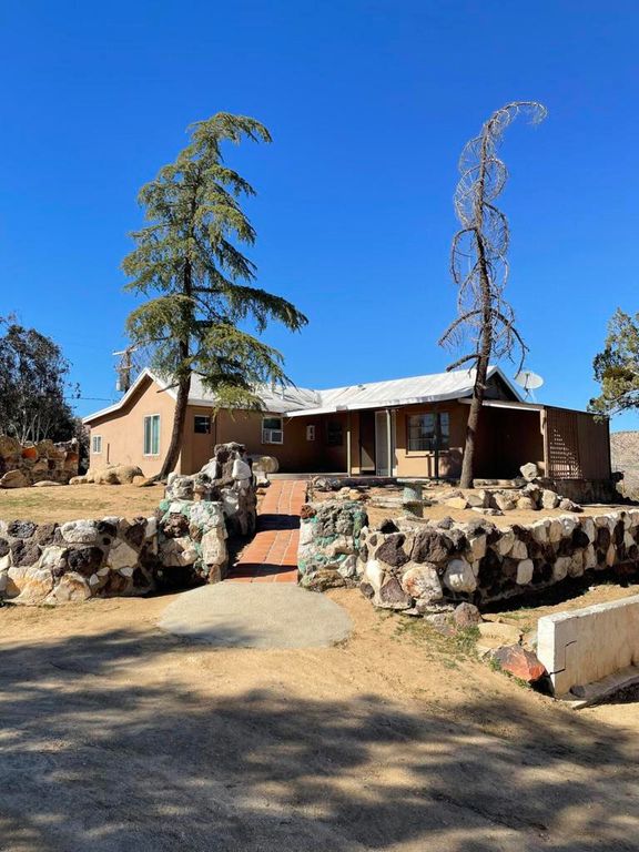 Image 41 of property listing at 7772 Jemez Trail, Yucca Valley, CA 92284