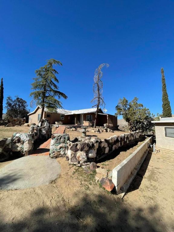 Image 42 of property listing at 7772 Jemez Trail, Yucca Valley, CA 92284