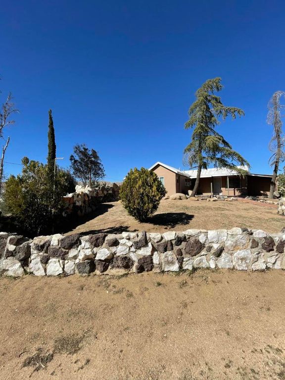 Image 43 of property listing at 7772 Jemez Trail, Yucca Valley, CA 92284