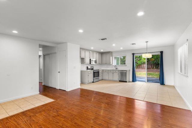 329 Redwood Ave, Tracy, CA 95376