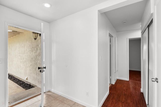 329 Redwood Ave, Tracy, CA 95376