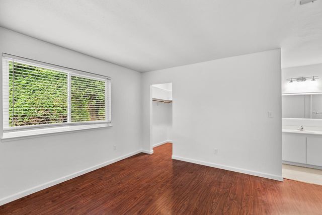 329 Redwood Ave, Tracy, CA 95376