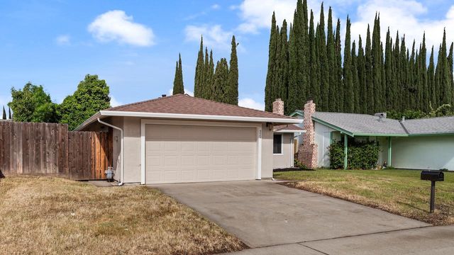 329 Redwood Ave, Tracy, CA 95376