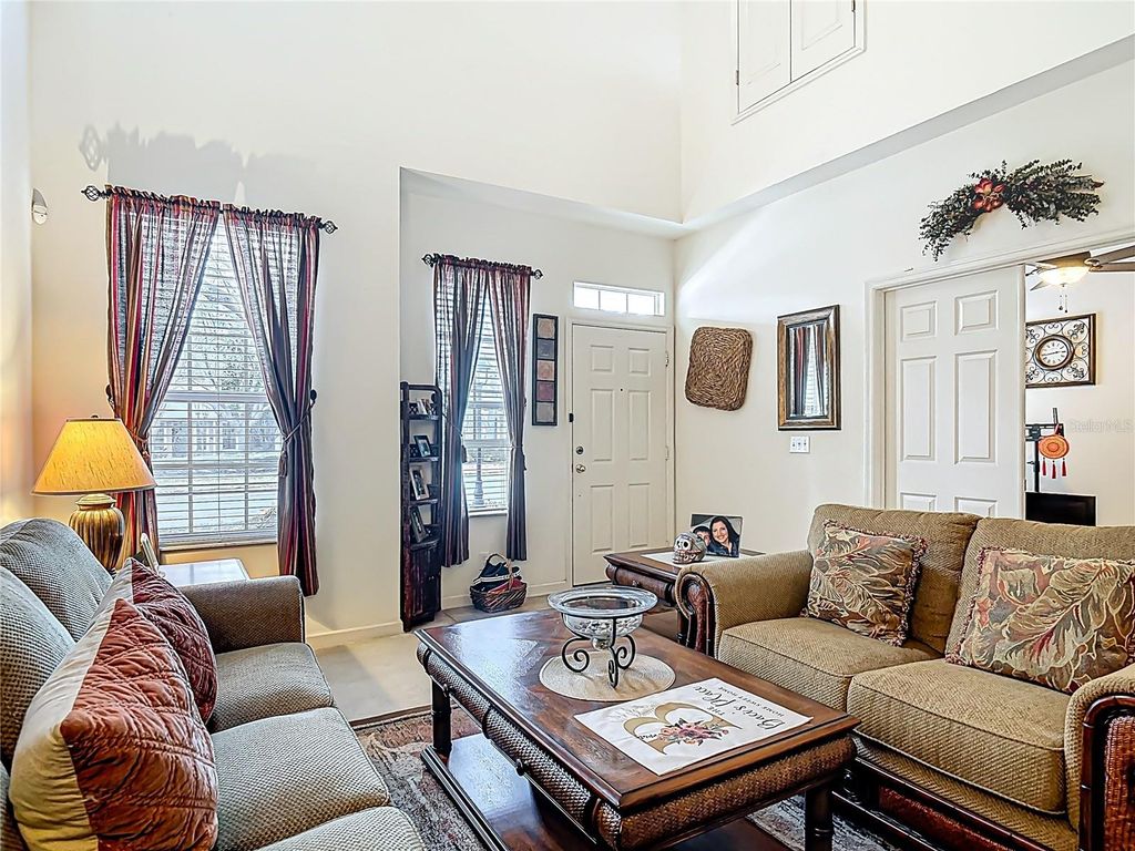 Image 11 of property listing at 219 VICTORIA COMMONS, Deland, FL 32724