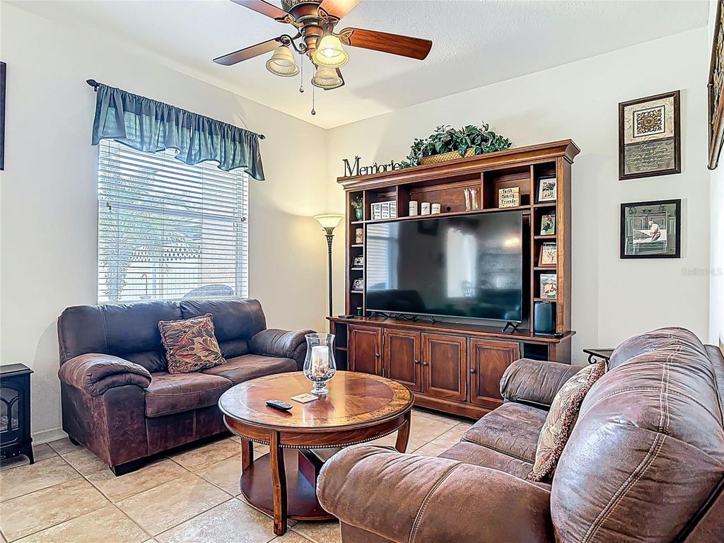 Image 13 of property listing at 219 VICTORIA COMMONS, Deland, FL 32724