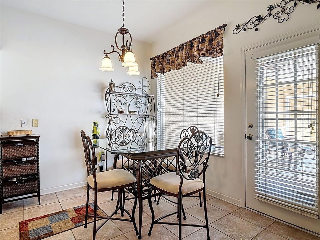 Image 18 of property listing at 219 VICTORIA COMMONS, Deland, FL 32724