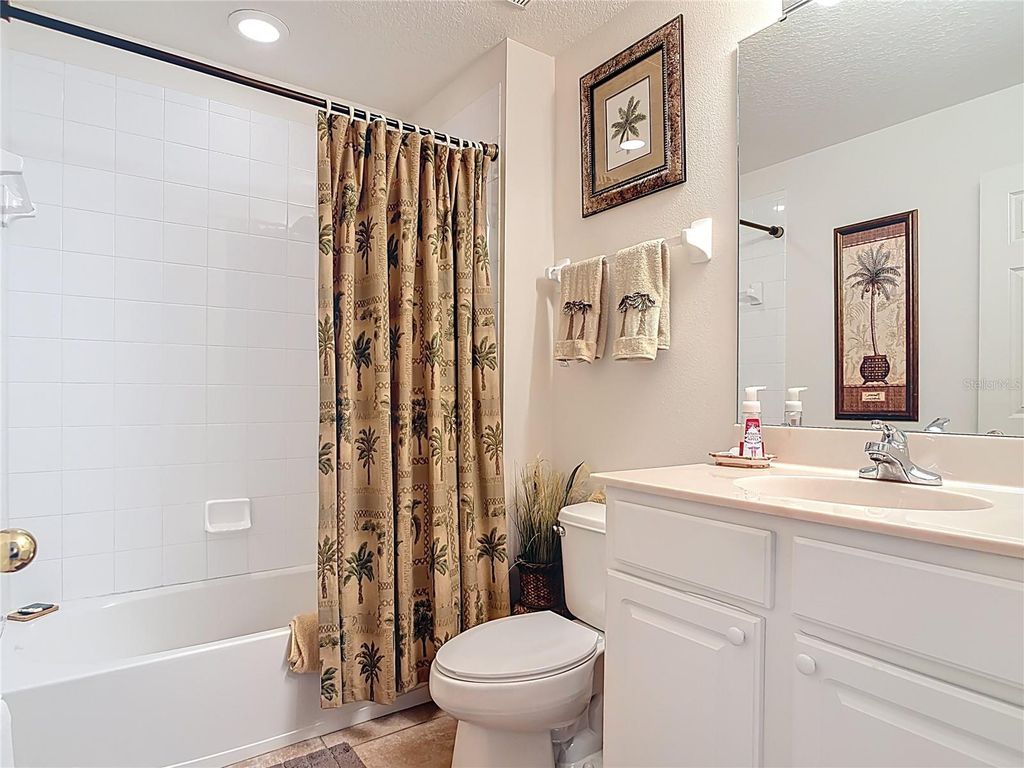 Image 33 of property listing at 219 VICTORIA COMMONS, Deland, FL 32724