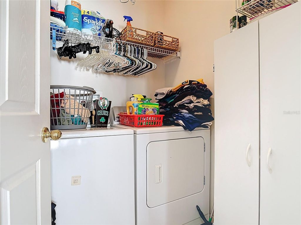 Image 40 of property listing at 219 VICTORIA COMMONS, Deland, FL 32724