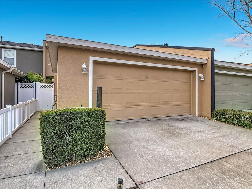 Image 47 of property listing at 219 VICTORIA COMMONS, Deland, FL 32724