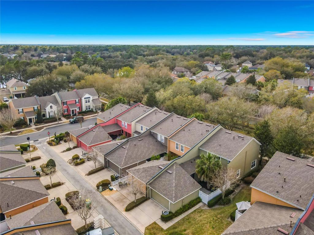 Image 49 of property listing at 219 VICTORIA COMMONS, Deland, FL 32724