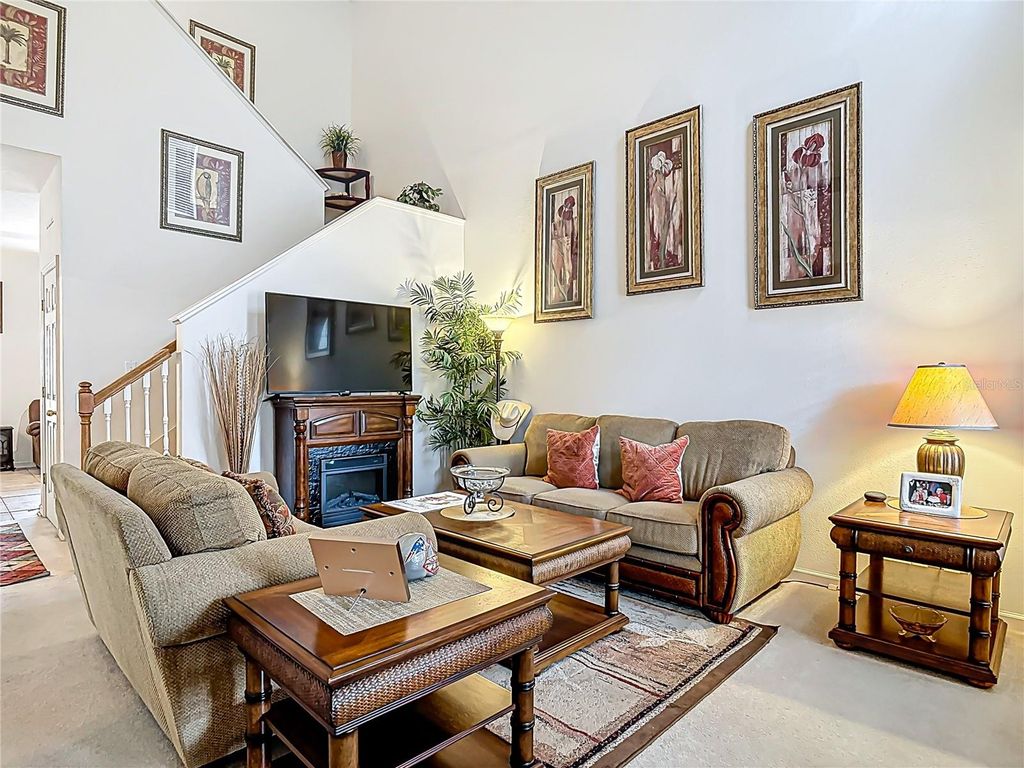 Image 8 of property listing at 219 VICTORIA COMMONS, Deland, FL 32724