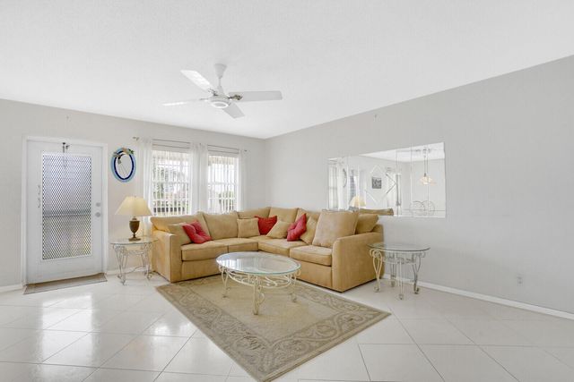 143 Somerset G, West Palm Beach, FL 33417