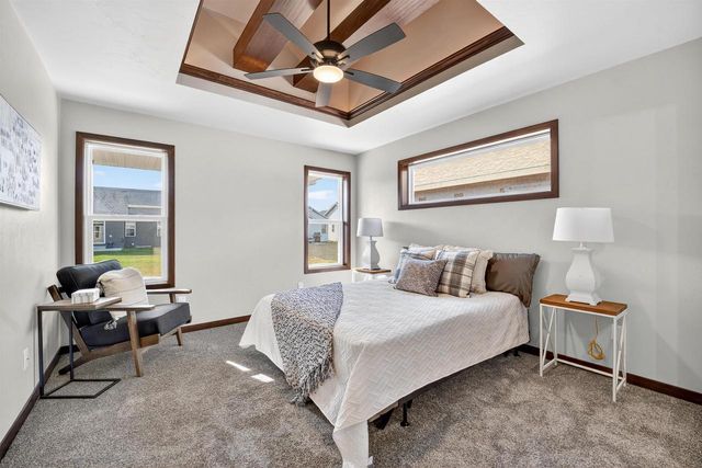 3759 E CALLALILLY LANE, Appleton, WI 54913