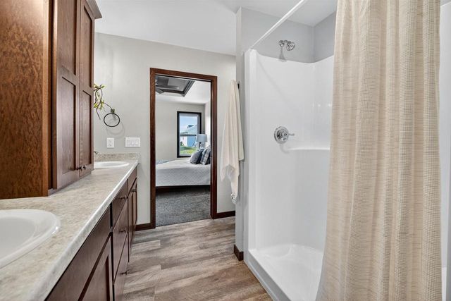 3759 E CALLALILLY LANE, Appleton, WI 54913