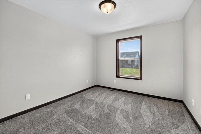 3759 E CALLALILLY LANE, Appleton, WI 54913