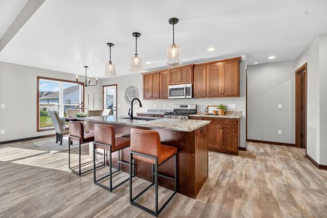 3759 E CALLALILLY LANE, Appleton, WI 54913