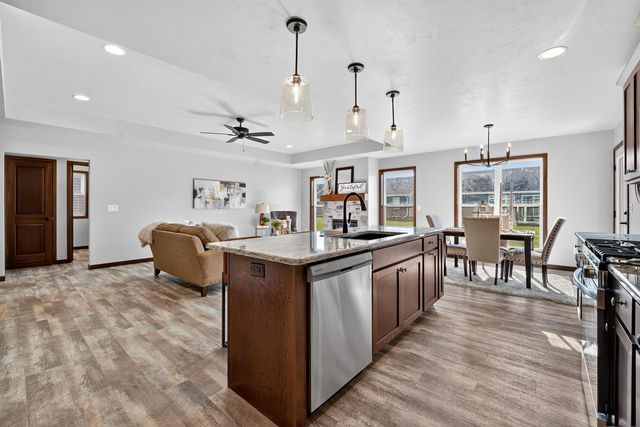 3759 E CALLALILLY LANE, Appleton, WI 54913