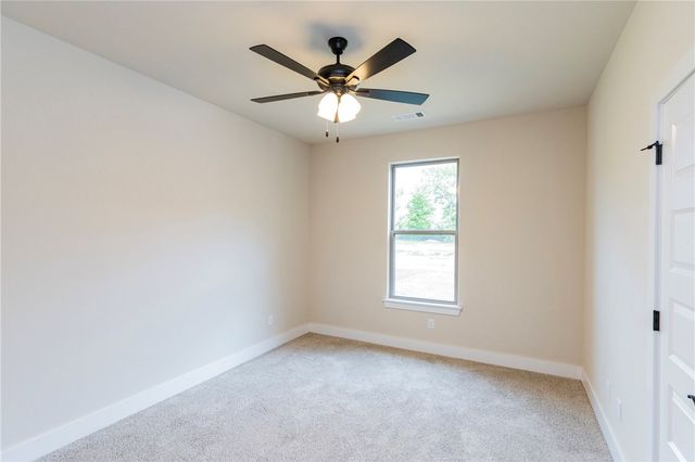 2104 N Dagan Street, Siloam Springs, AR 72761