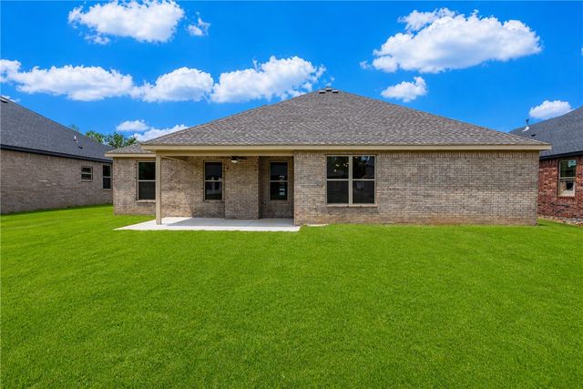 2104 N Dagan Street, Siloam Springs, AR 72761
