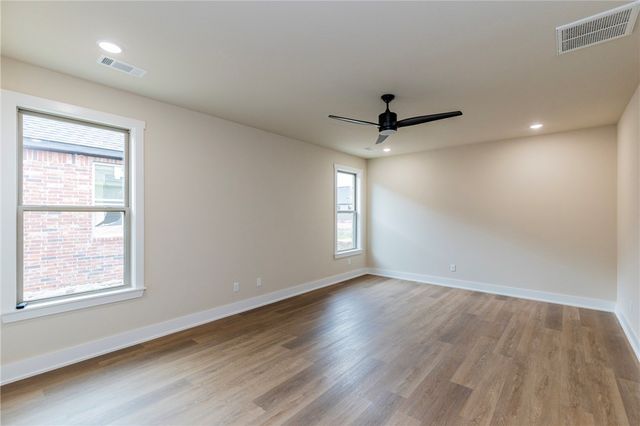 2104 N Dagan Street, Siloam Springs, AR 72761