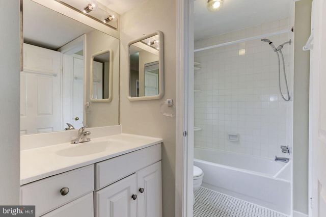 1759 N CLIFF ST, Alexandria, VA 22301