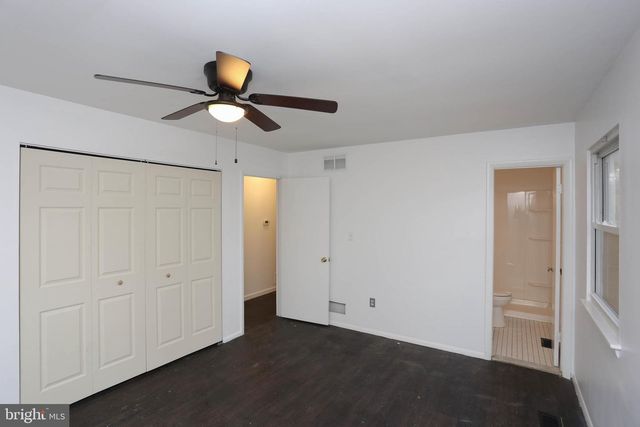 225 PENNSYLVANIA AVE, Pasadena, MD 21122