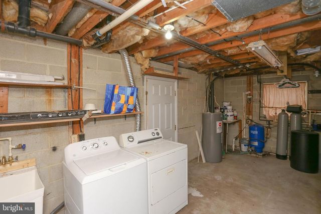 225 PENNSYLVANIA AVE, Pasadena, MD 21122