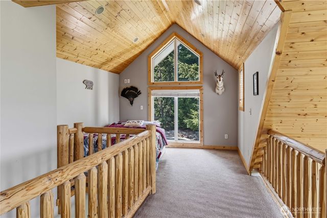 320 Lakeview Way, Easton, WA 98925