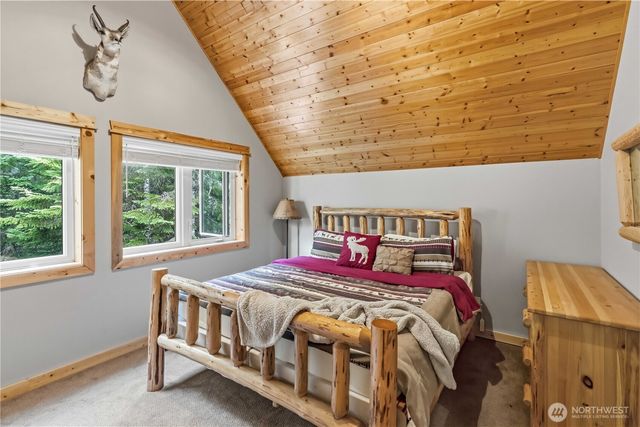 320 Lakeview Way, Easton, WA 98925