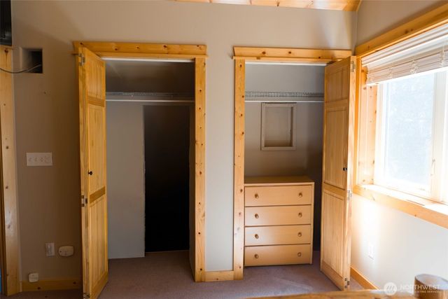 320 Lakeview Way, Easton, WA 98925