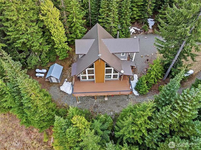 320 Lakeview Way, Easton, WA 98925