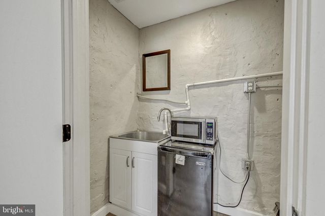 626 S 7TH ST, Philadelphia, PA 19147