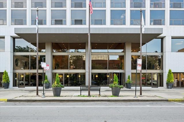 4343 N Clarendon Avenue 1809, Chicago, IL 60613